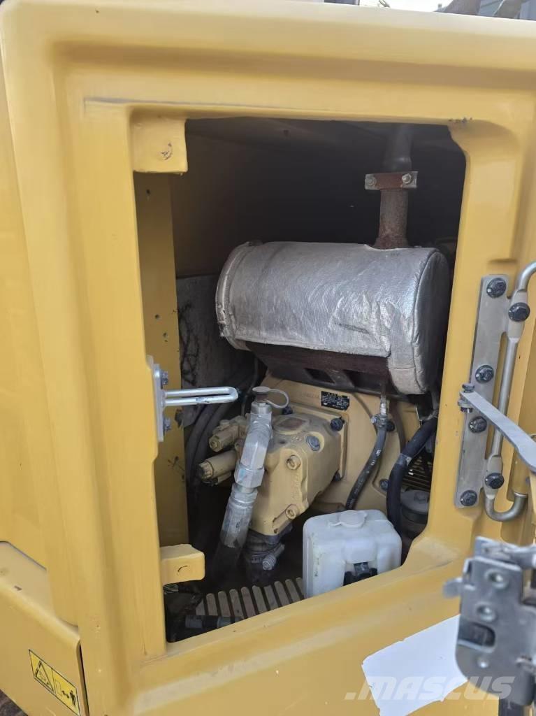 CAT 306 小型挖土機/掘鑿機<7t(小型挖掘機)