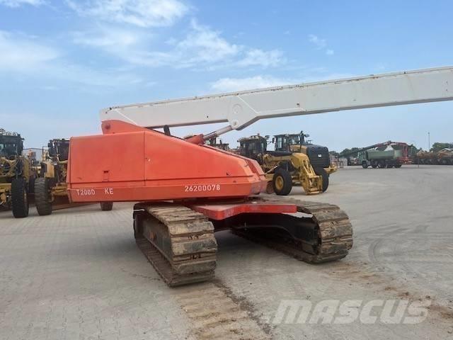 Aichi SR 182 伸縮臂高空作業車