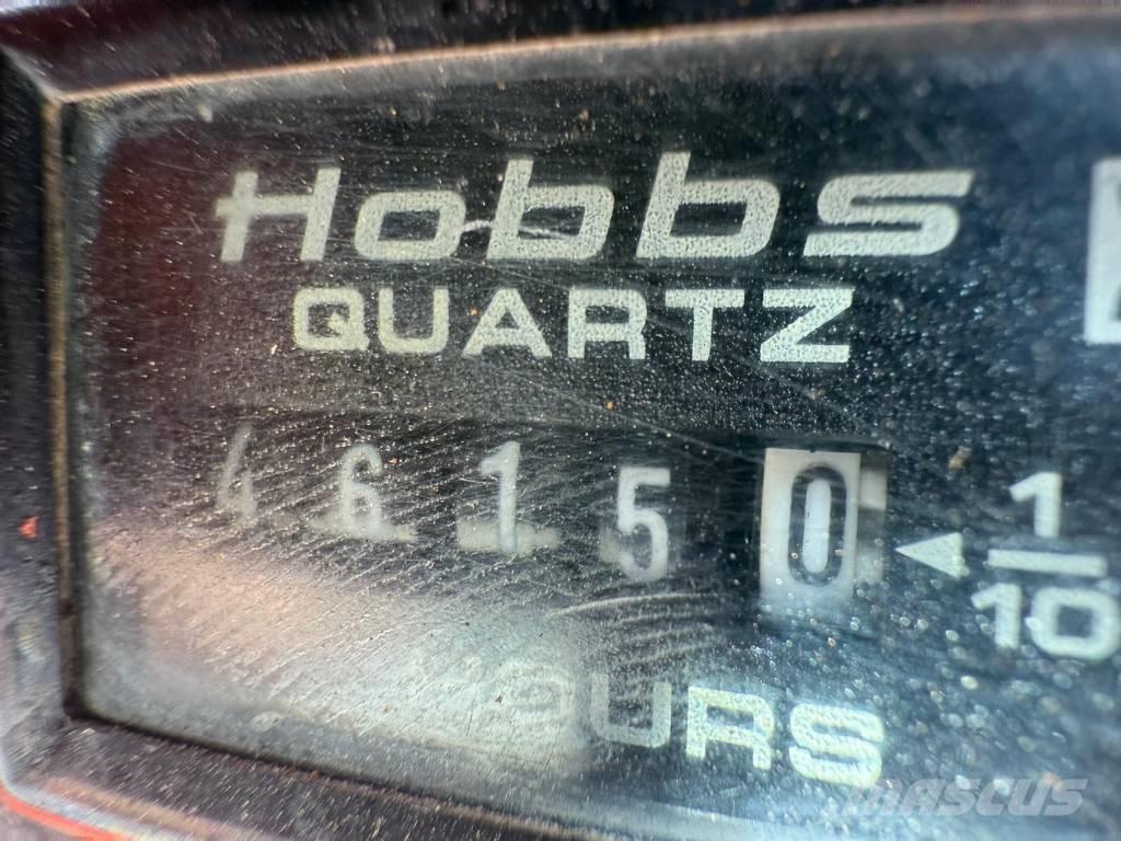 Aichi SR 182 伸縮臂高空作業車