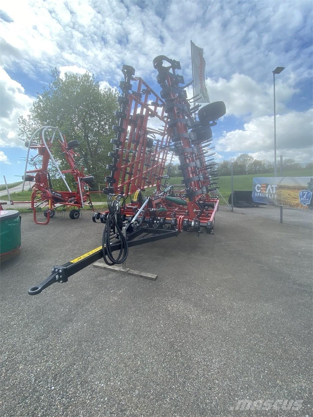 Kverneland Tiger 800 動力耙和旋轉式耕耘機