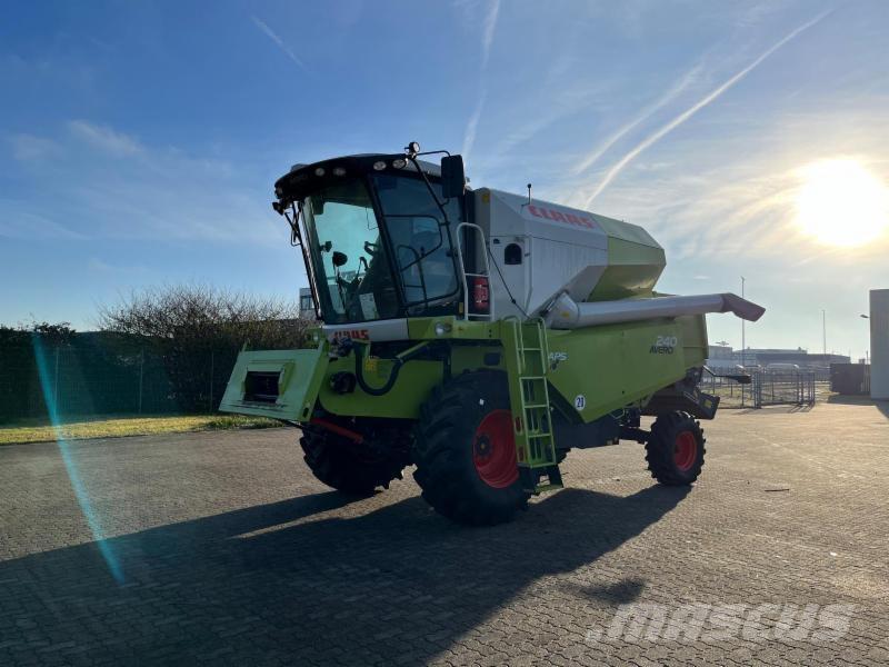 CLAAS AVERO 240 聯合收穫機