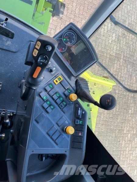 CLAAS AVERO 240 聯合收穫機