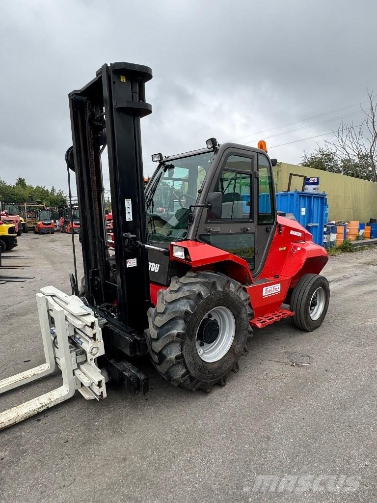 Manitou M40-2 柴油卡車