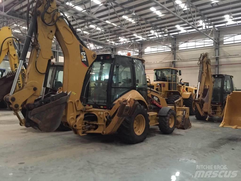 CAT 450 E 反鏟裝載機