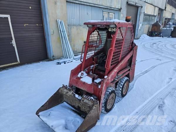 Bobcat 463 滑移轉向裝載機