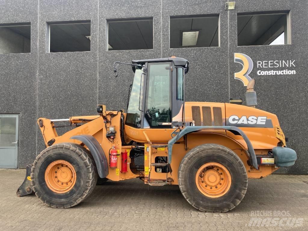 CASE 721 E 輪胎式裝載機