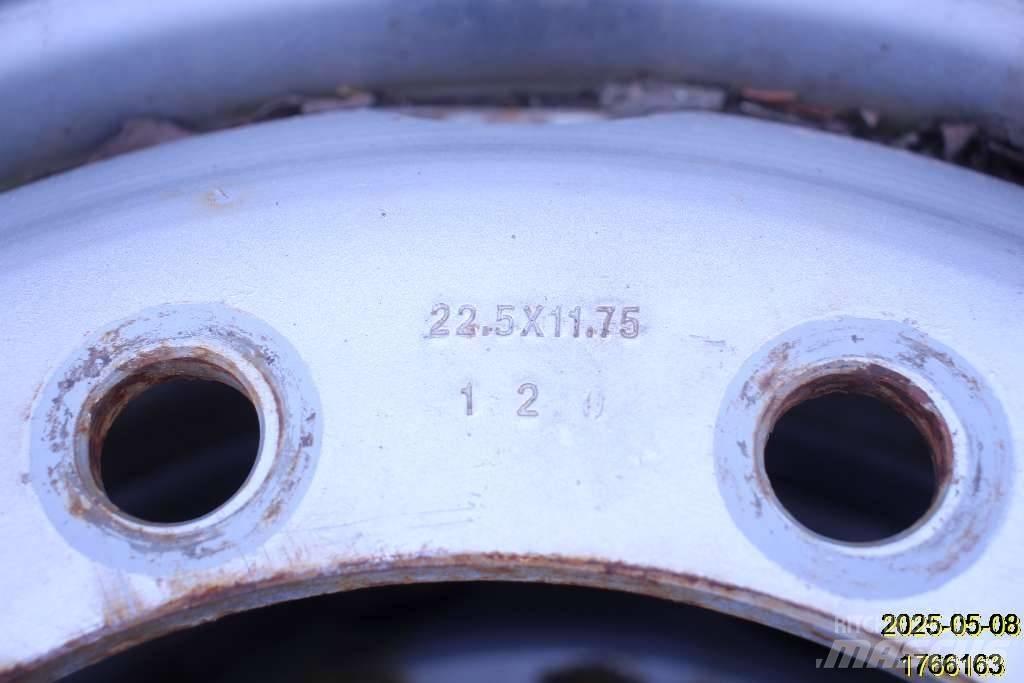  Fälg Volvo Stål 輪胎、車輪和輪圈