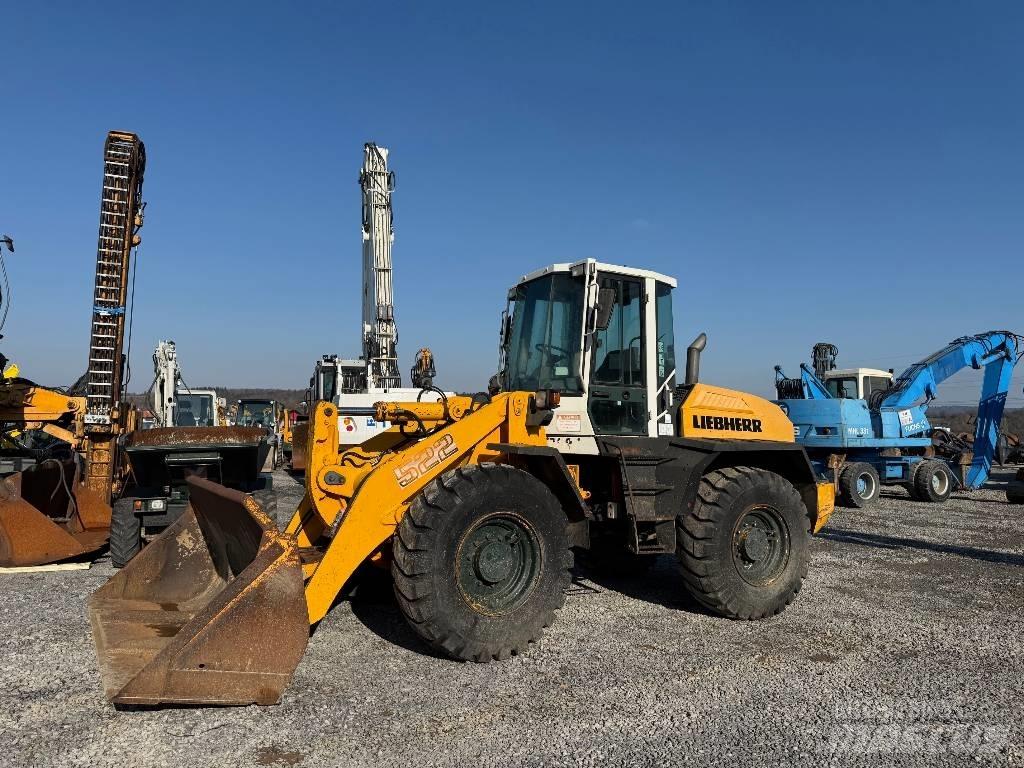 Liebherr L 522 輪胎式裝載機