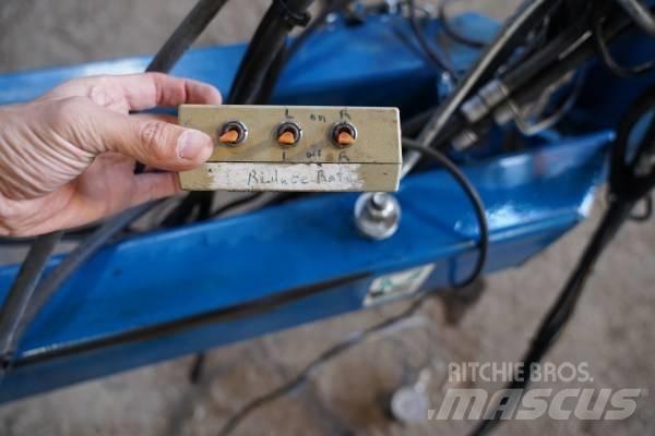 Kinze 3200 12R30 種植器