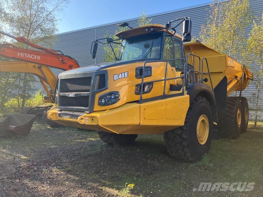 Bell B45E 6x6 鉸接式起吊車