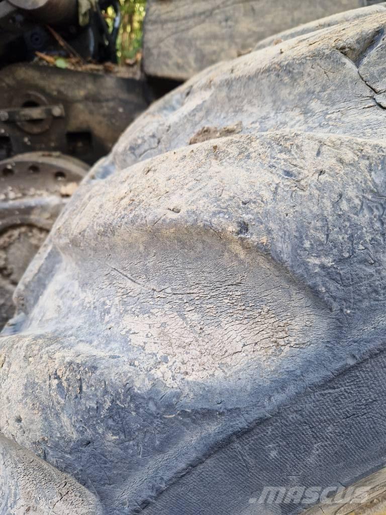 John Deere 1270 D 收穫機