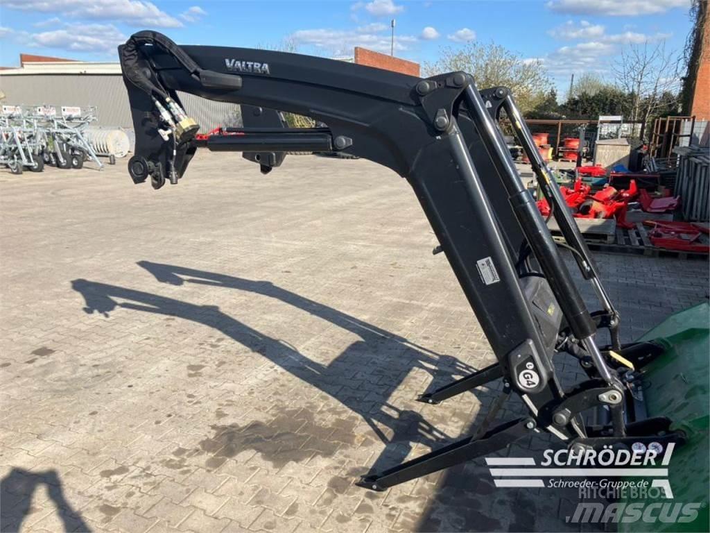 Ålö G4 L 前端裝載機和挖掘機