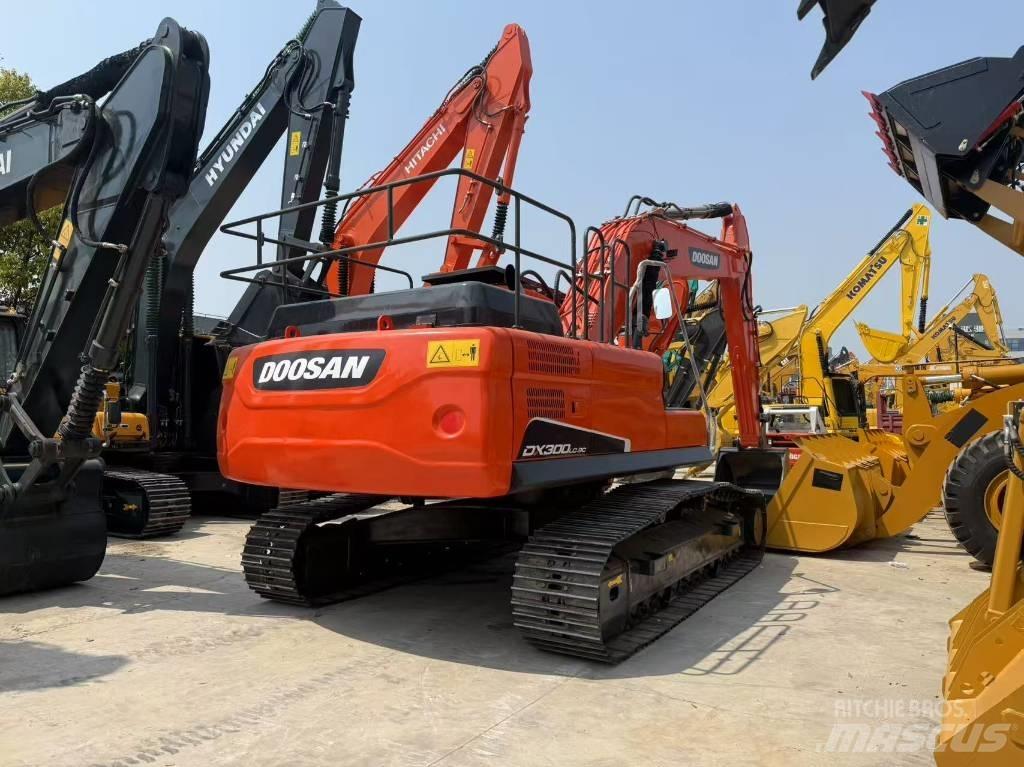 Doosan DX 300 LC 履帶式 挖土機/掘鑿機/挖掘機