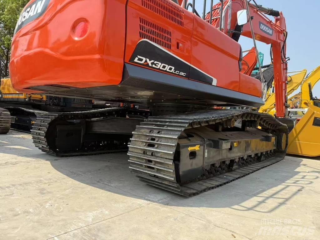 Doosan DX 300 LC 履帶式 挖土機/掘鑿機/挖掘機