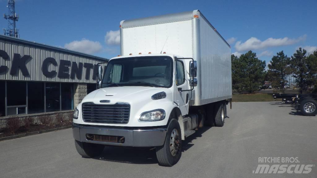 Freightliner M2 106 貨箱式卡車