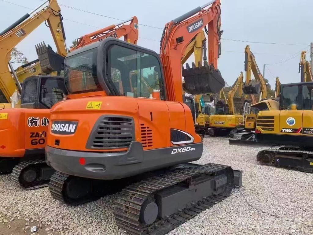 Doosan DX 60 履帶式 挖土機/掘鑿機/挖掘機
