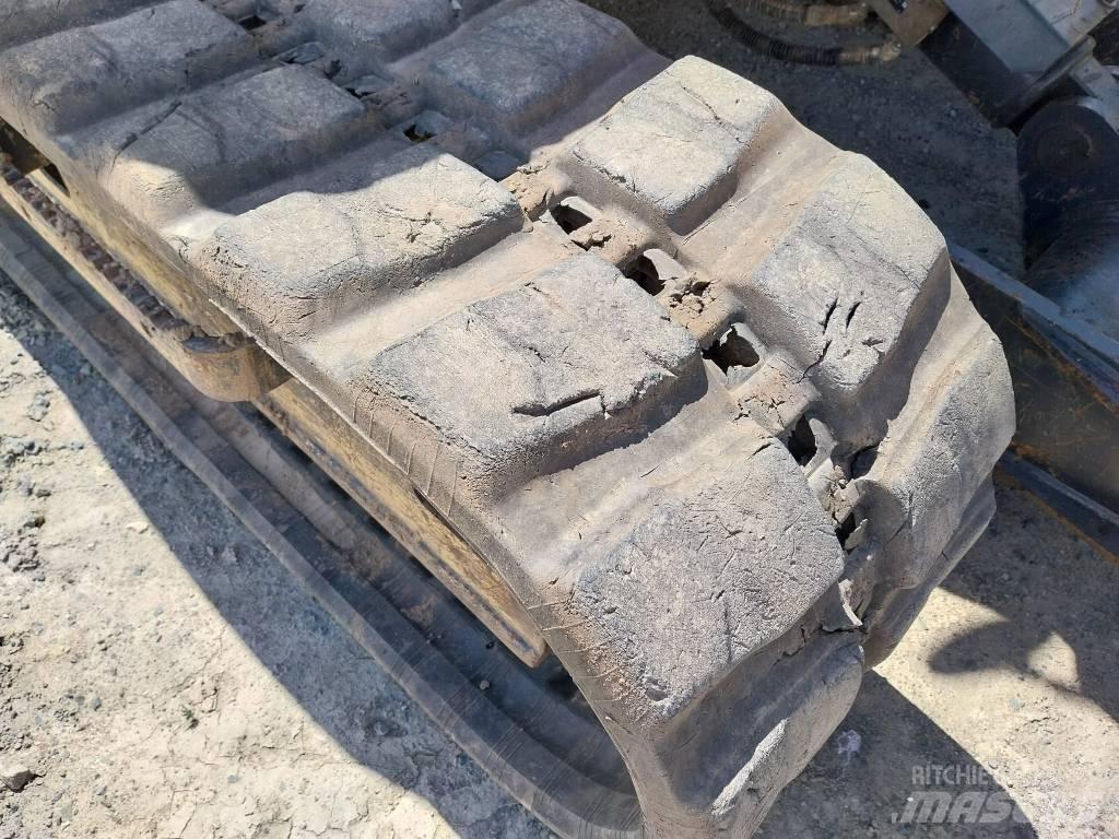 Komatsu PC80MR-5 中型挖土機/掘鑿機/挖掘機 7t-12t