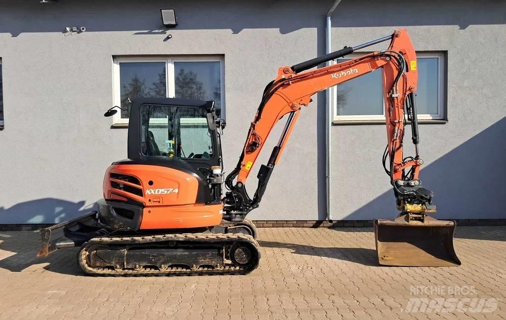 Kubota KX 057-4 小型挖土機/掘鑿機<7t(小型挖掘機)