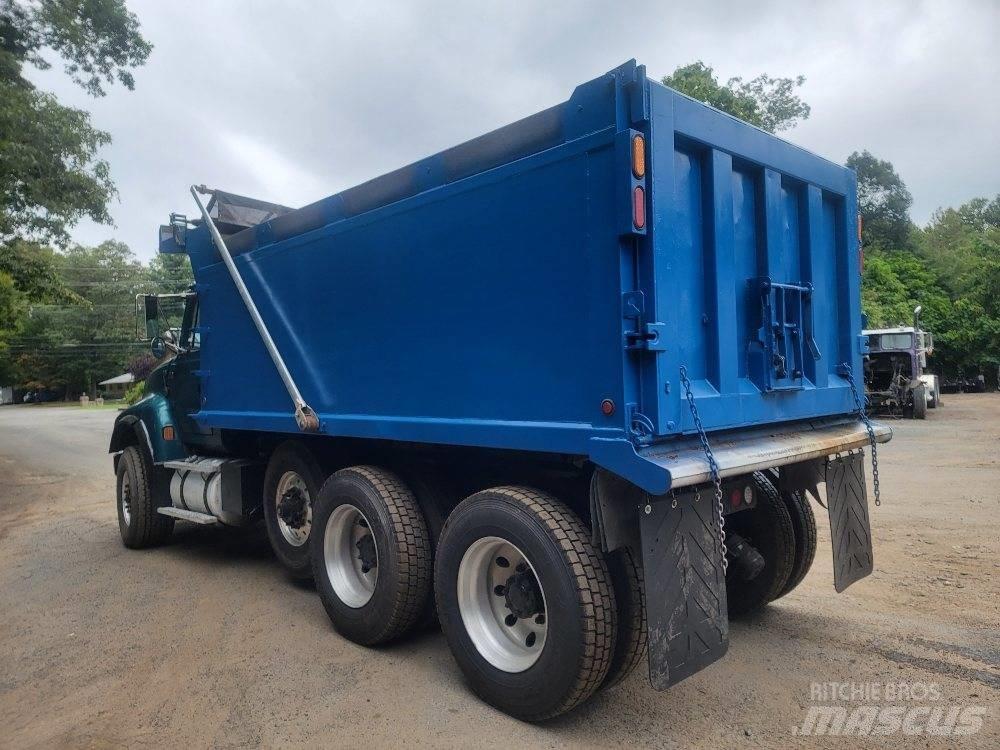 Ford LTL9000 傾卸式卡車