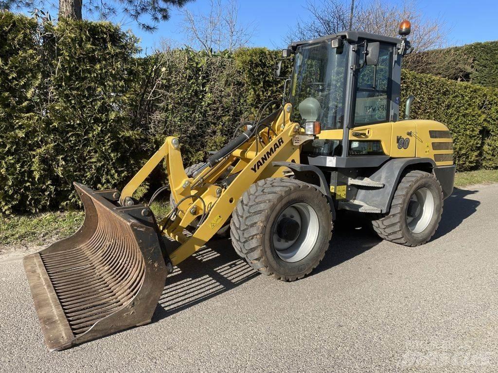 Yanmar V80 輪胎式裝載機