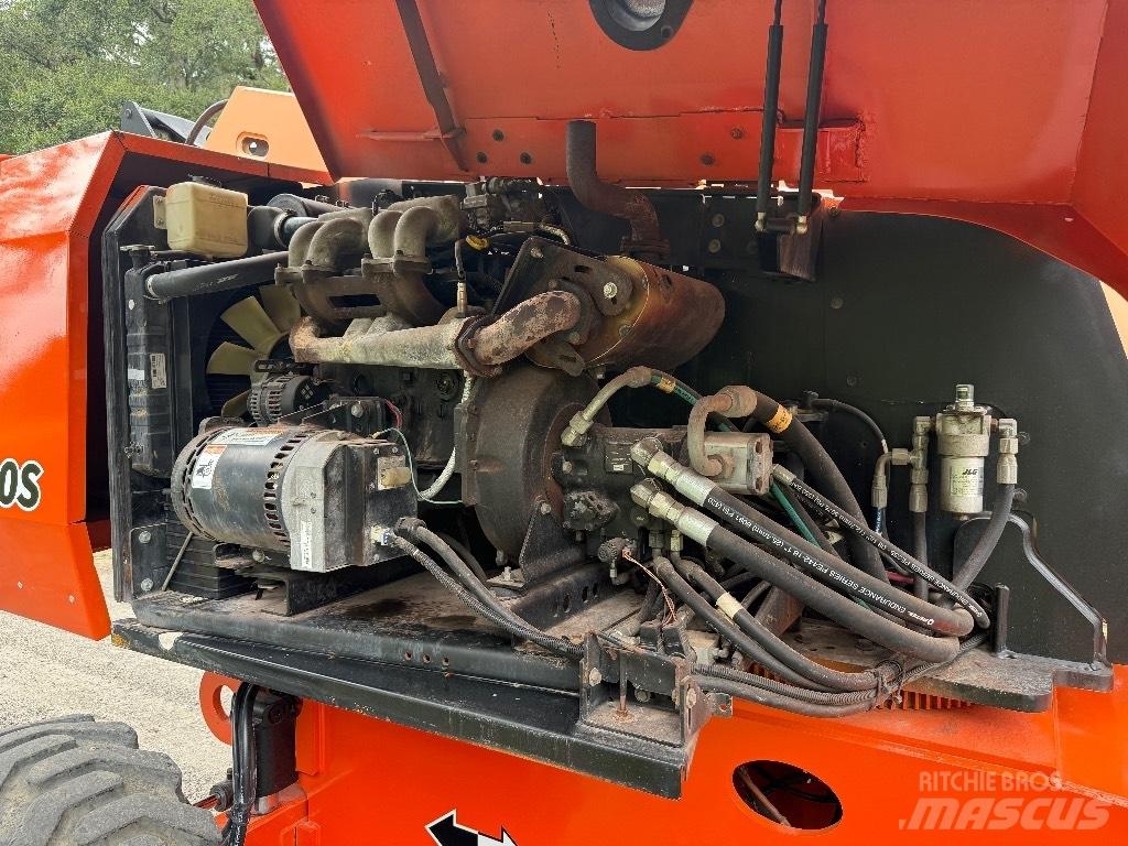 JLG 600 S 伸縮臂高空作業車