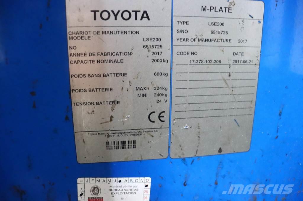 Toyota LSE200 低架裝載機