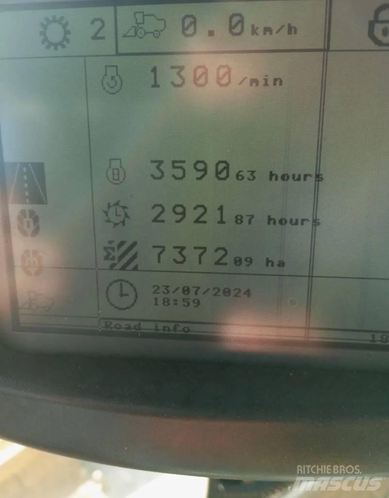 New Holland CR 960 聯合收穫機