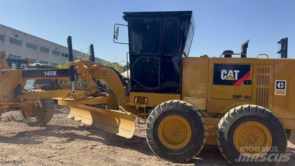 CAT 140K 平土機