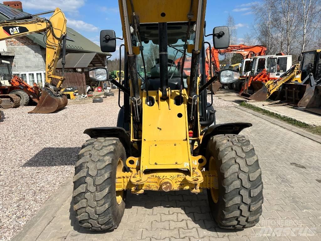 CAT 906 H 2 輪胎式裝載機