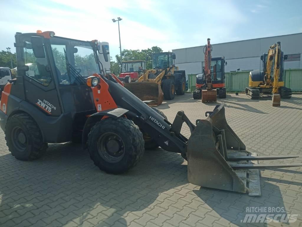 Hitachi ZW 75 輪胎式裝載機