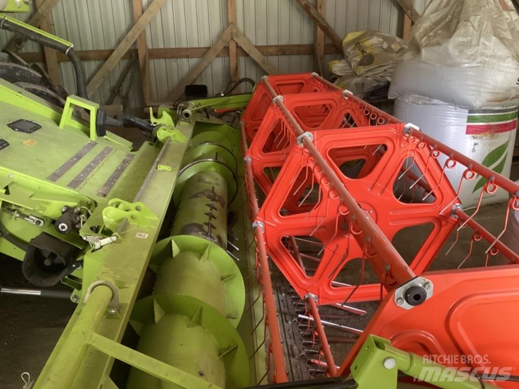 CLAAS Avero 160 聯合收穫機