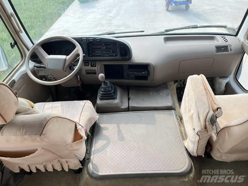 Toyota Coaster Bus 迷你巴士