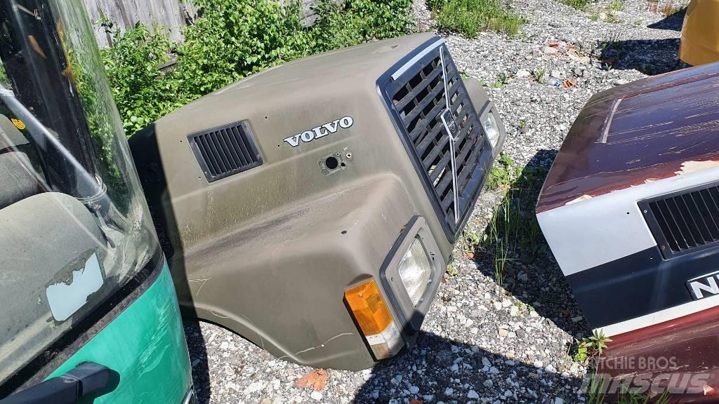 Volvo N7 - N12 HOOD 駕駛室與內部