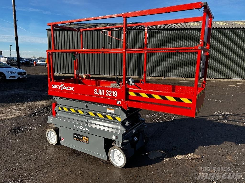 SkyJack SJ 3219 剪式升降機