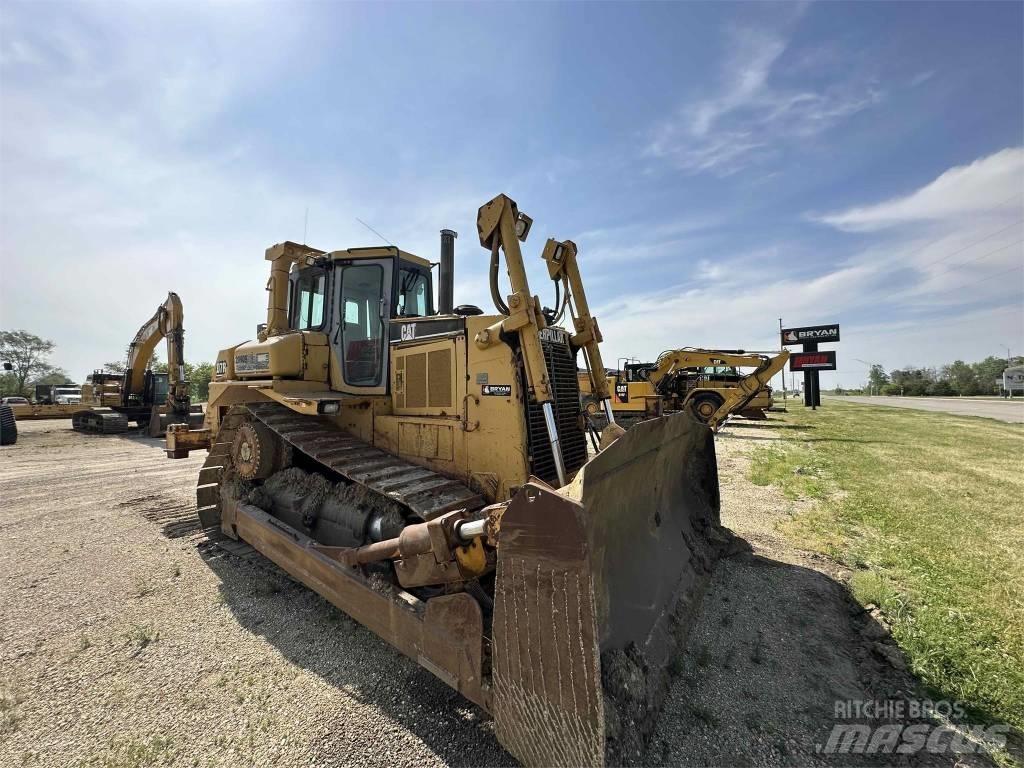 CAT D7R 履帶推土機