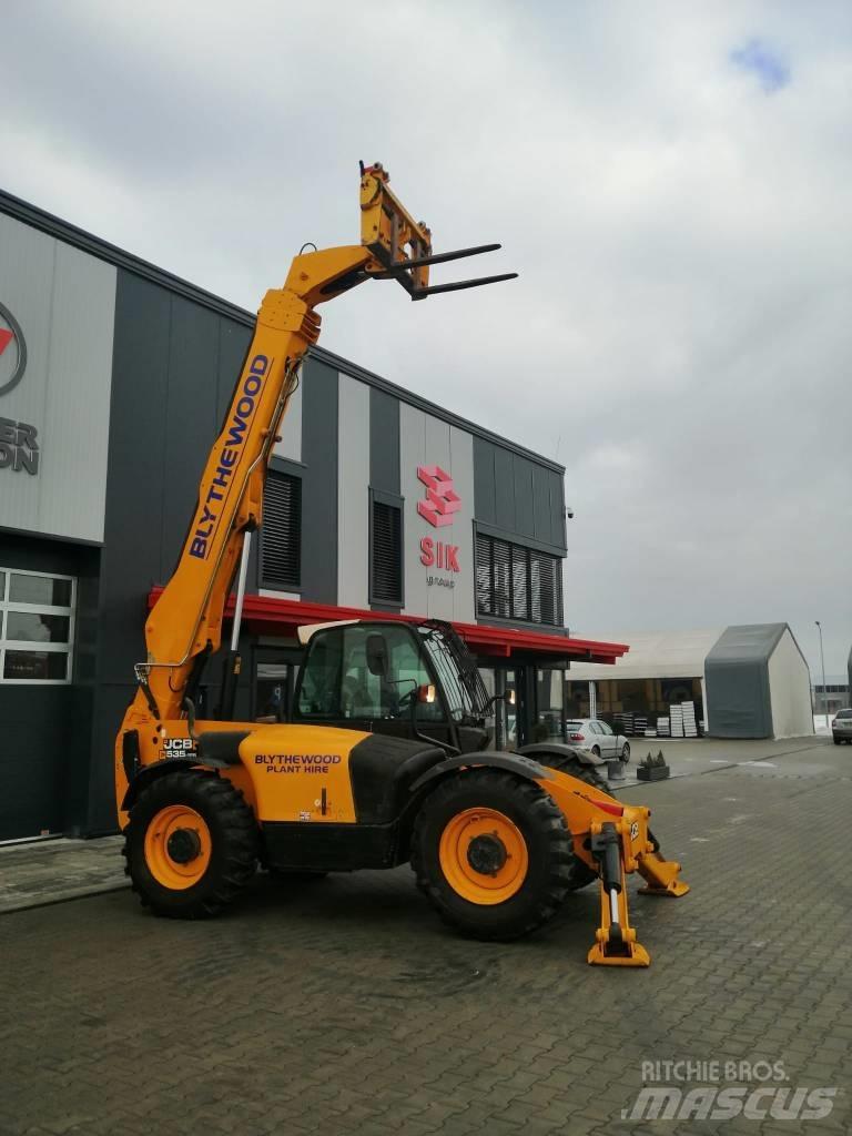 JCB 535-125 伸縮輪式裝載機