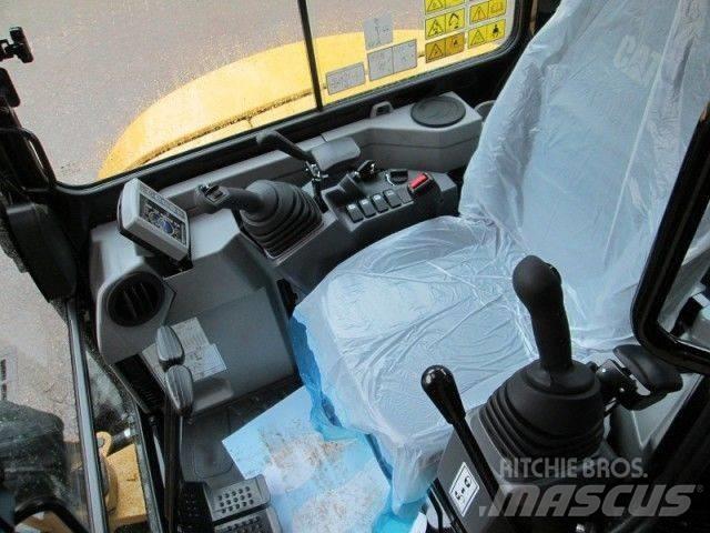 CAT 303.5 小型挖土機/掘鑿機<7t(小型挖掘機)