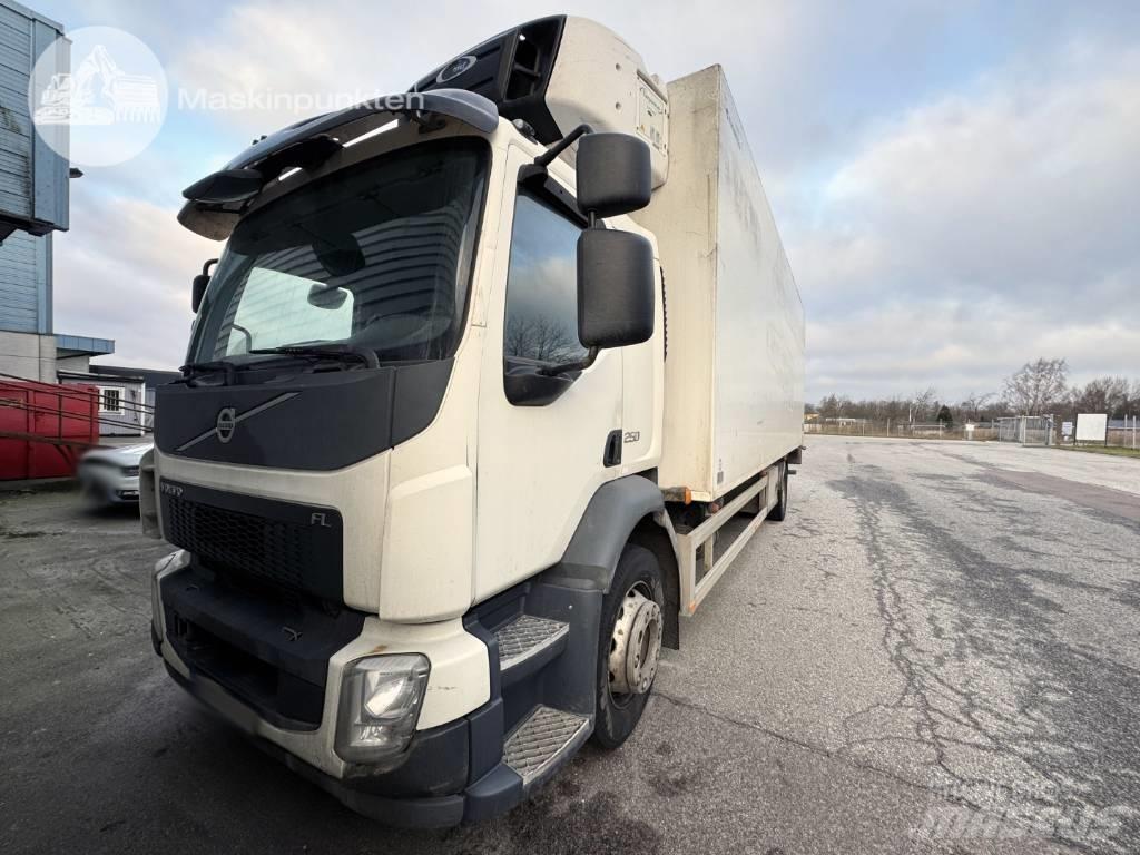 Volvo FL 250 溫控卡車