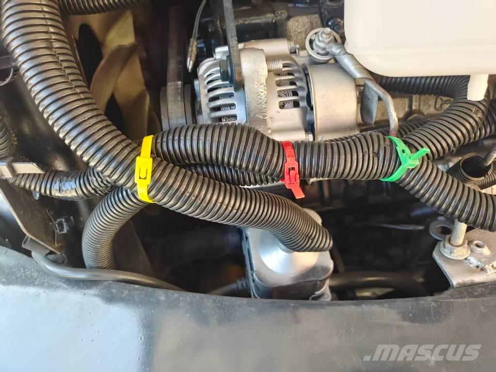 Kubota U35 小型挖土機/掘鑿機<7t(小型挖掘機)