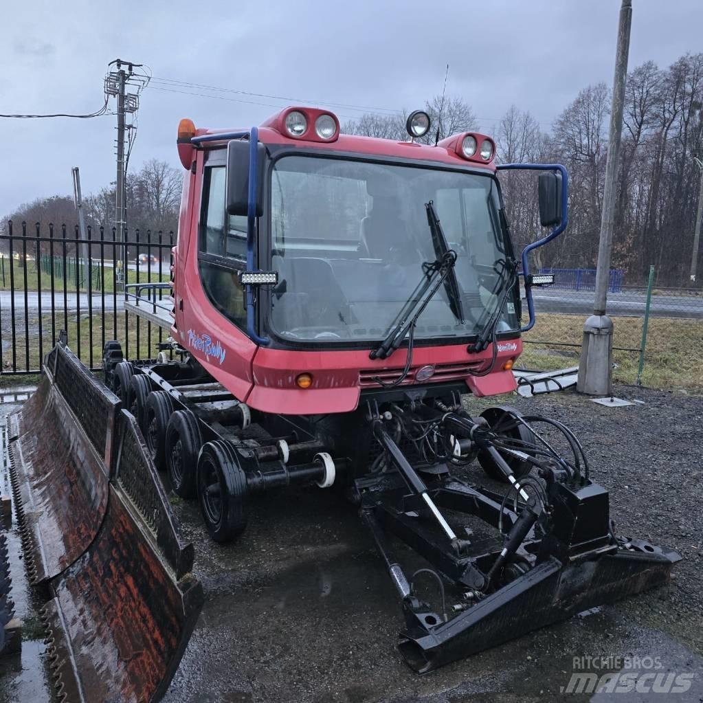 Kässbohrer PB 300 鏟雪車