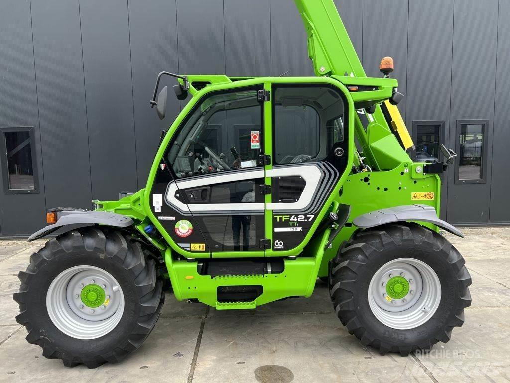 Merlo TF42.7TT-136 伸縮臂操作車