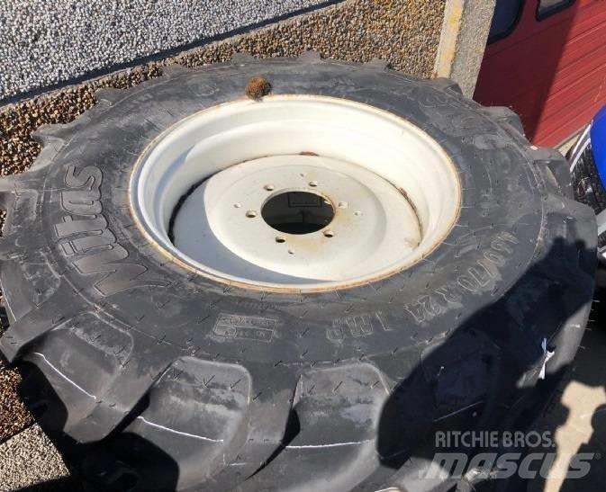 Mitas 460/70R24 輪胎、車輪和輪圈