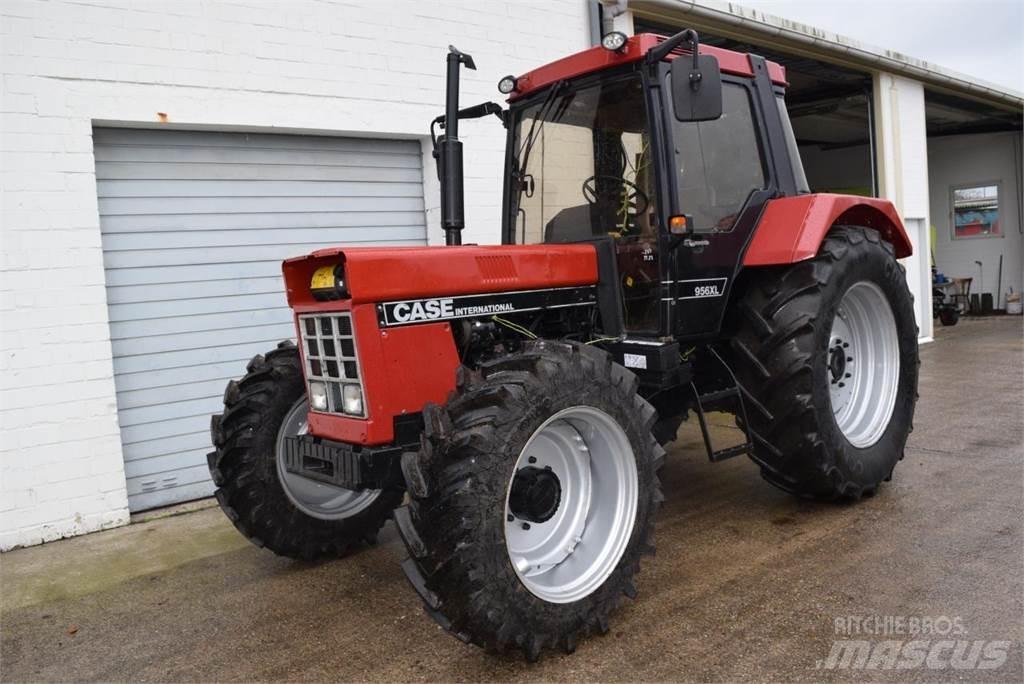 Case IH 956 XL 曳引機