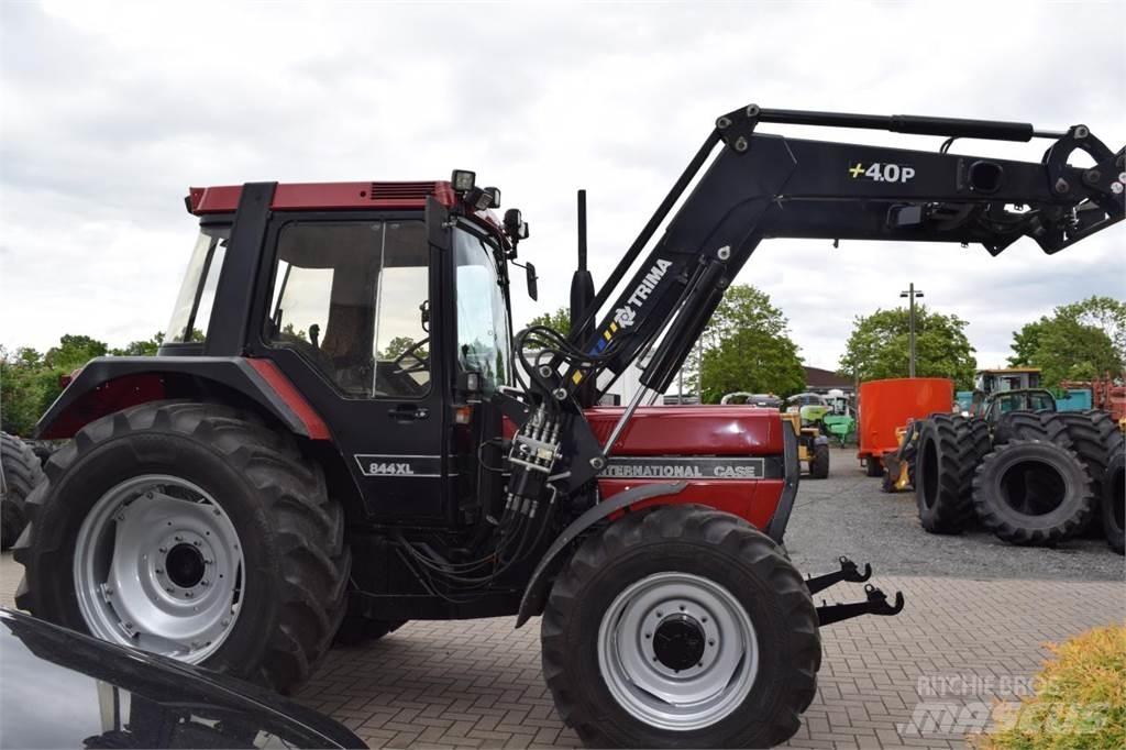 Case IH 844 A/S 曳引機