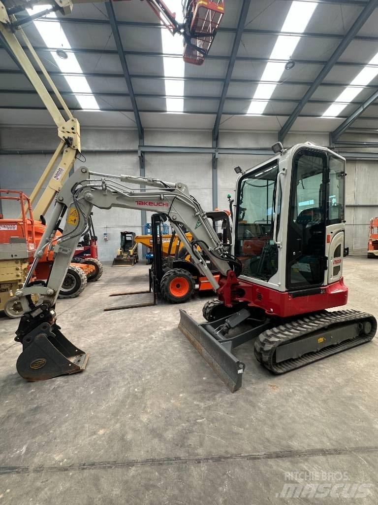 Takeuchi TB 325 R 小型挖土機/掘鑿機<7t(小型挖掘機)