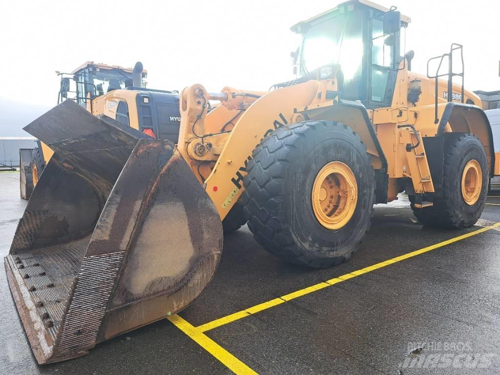 Hyundai HL980 輪胎式裝載機