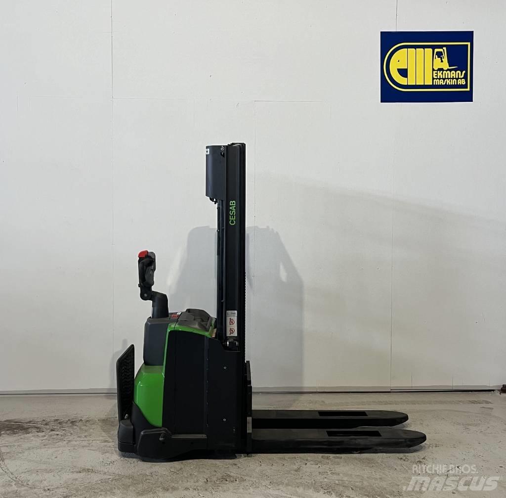 Cesab S 212 L 行走控制式堆積機