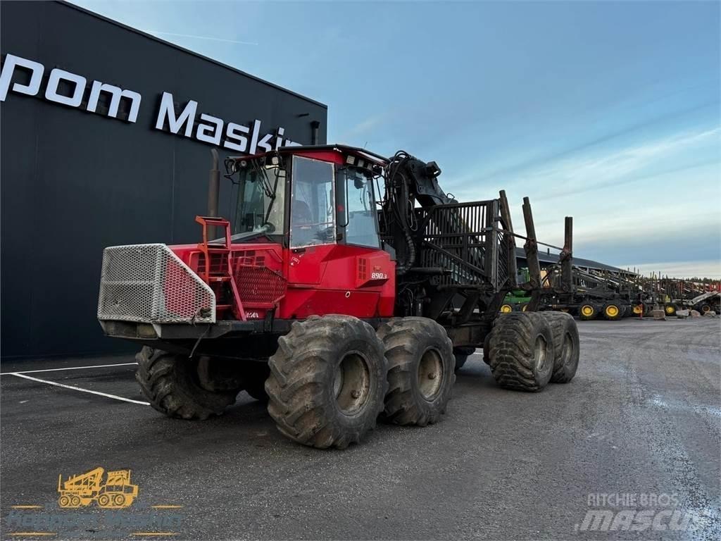 Valmet 890.3 集運機