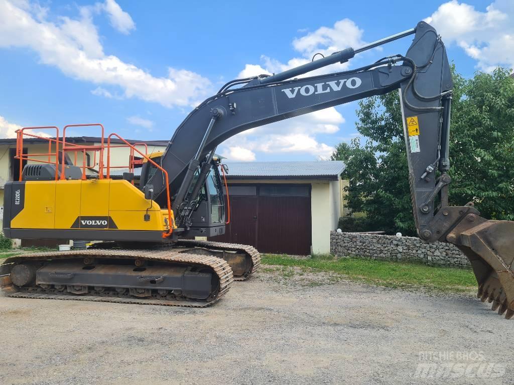 Volvo EC 220 E 履帶式 挖土機/掘鑿機/挖掘機