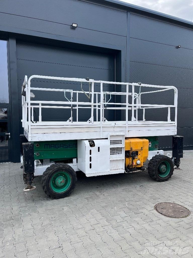 Haulotte H 12 SX 剪式升降機